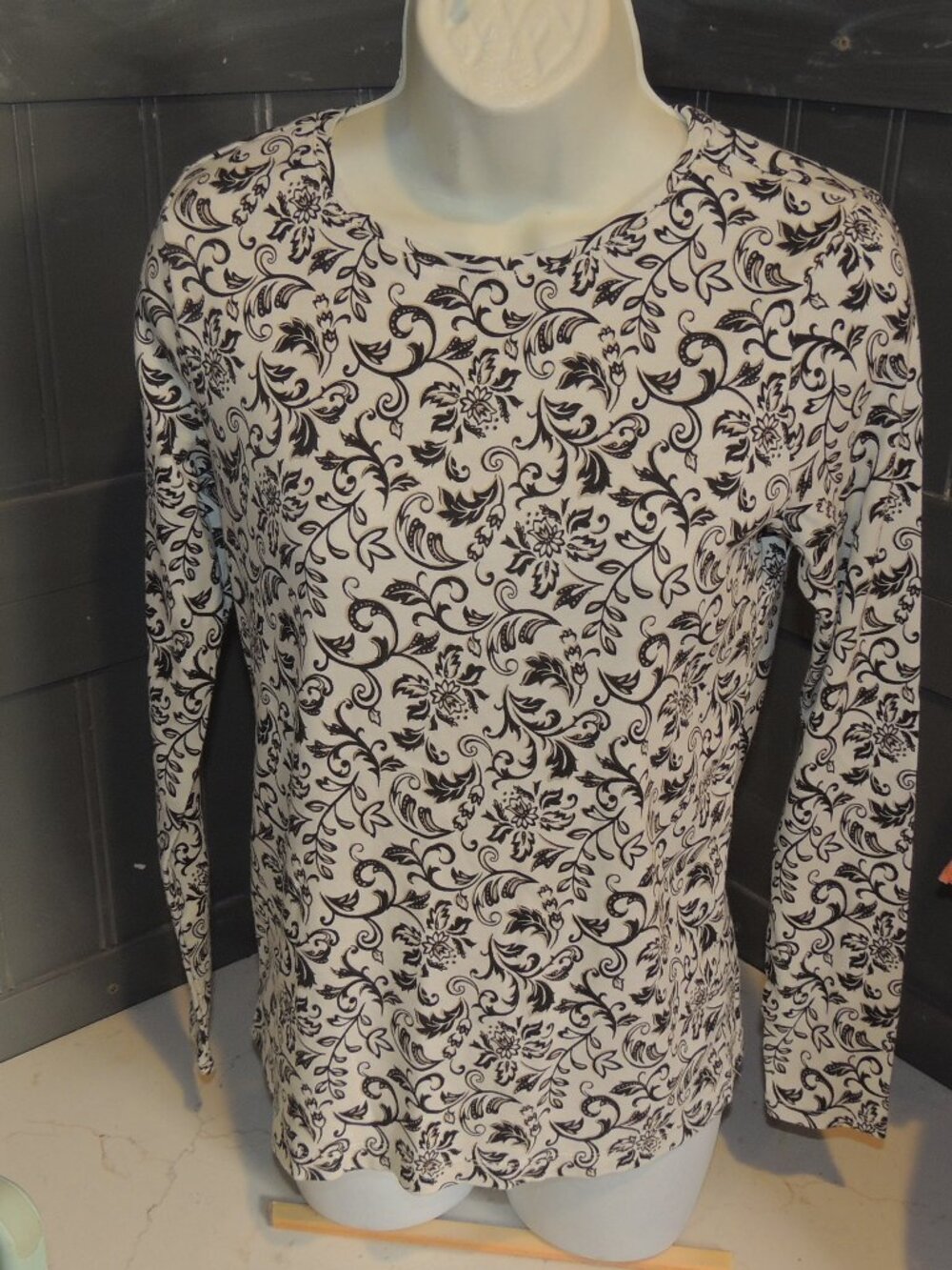 Croft & Barrow XS Longsleeve Tshirt